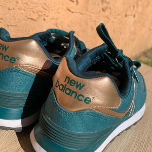 New Balance Sneaker